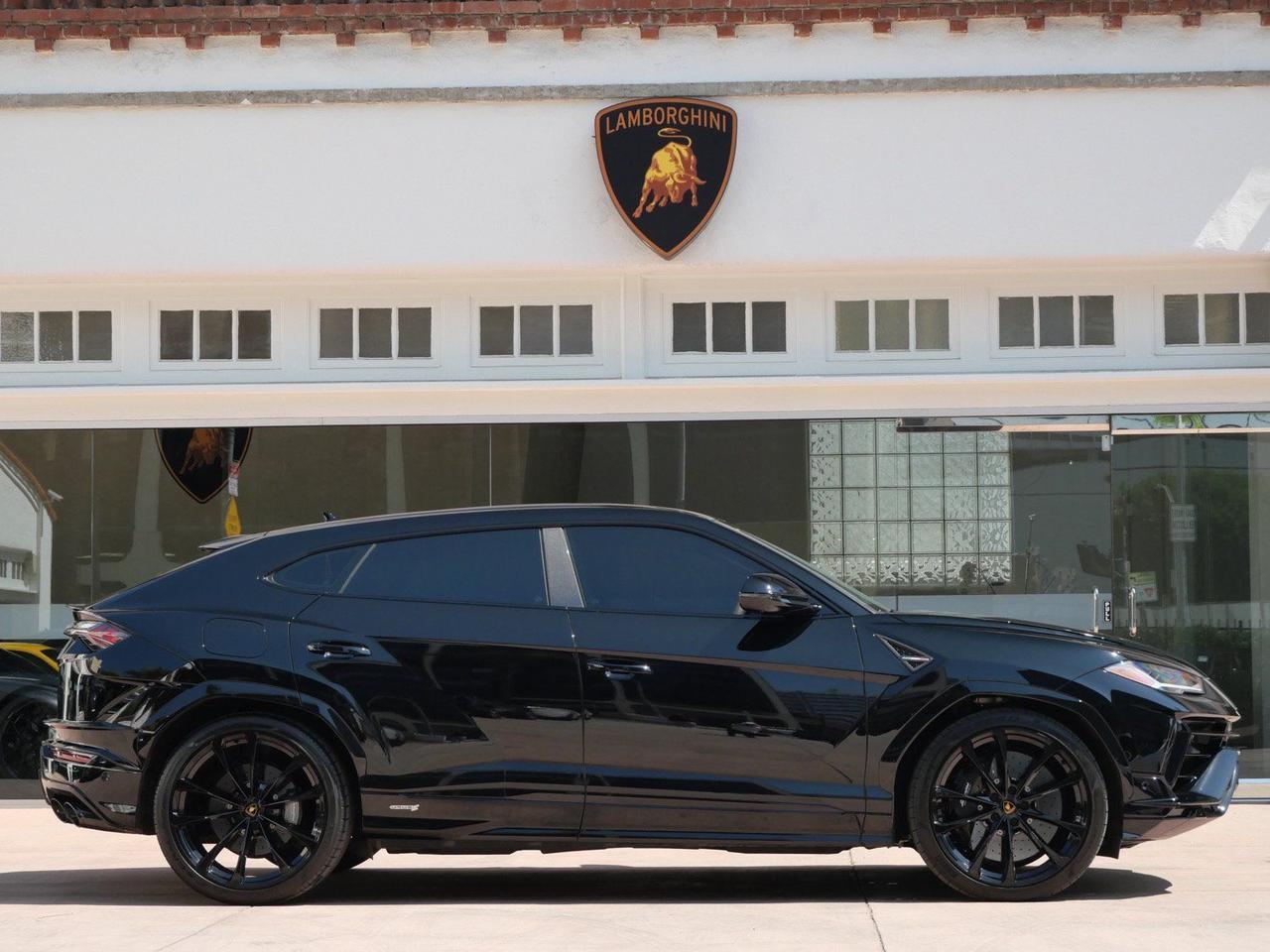 2023 Lamborghini Urus S S Lawrence KS