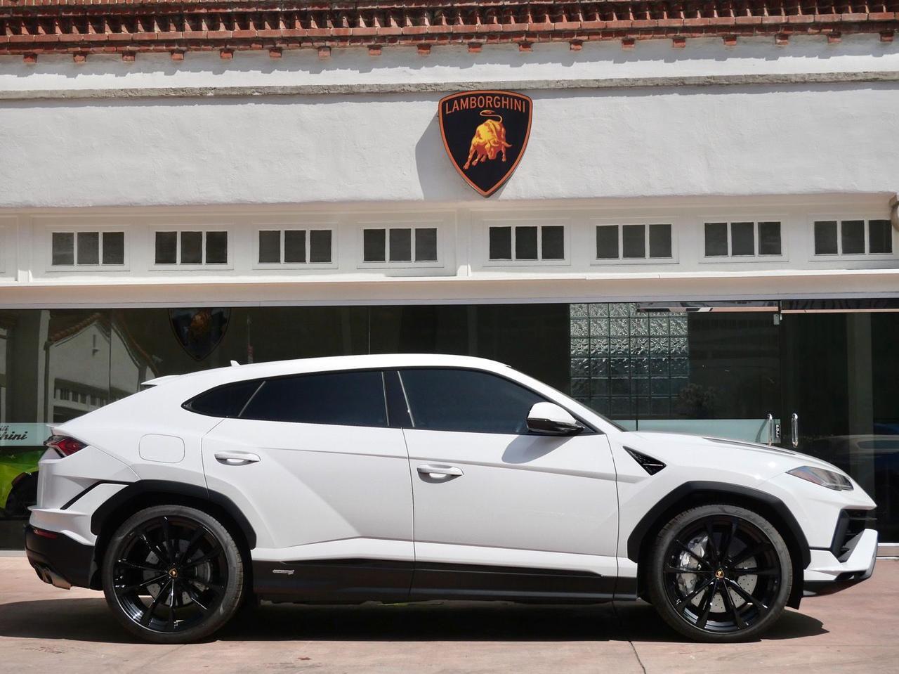2023 Lamborghini Urus S S Lawrence KS