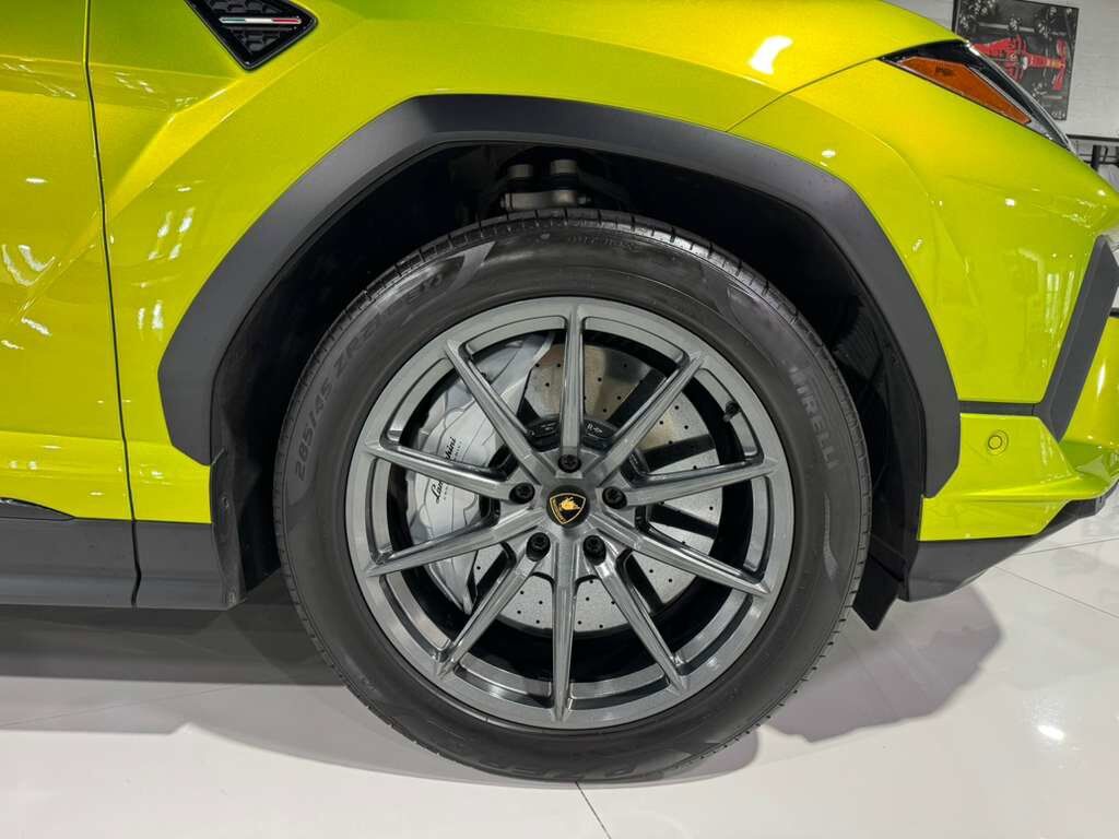 2023 Lamborghini Urus S Verde Citrea paint, Arancio/Nero interior, Sensonum audio system AND MUCH MORE!! Fort Lauderdale FL