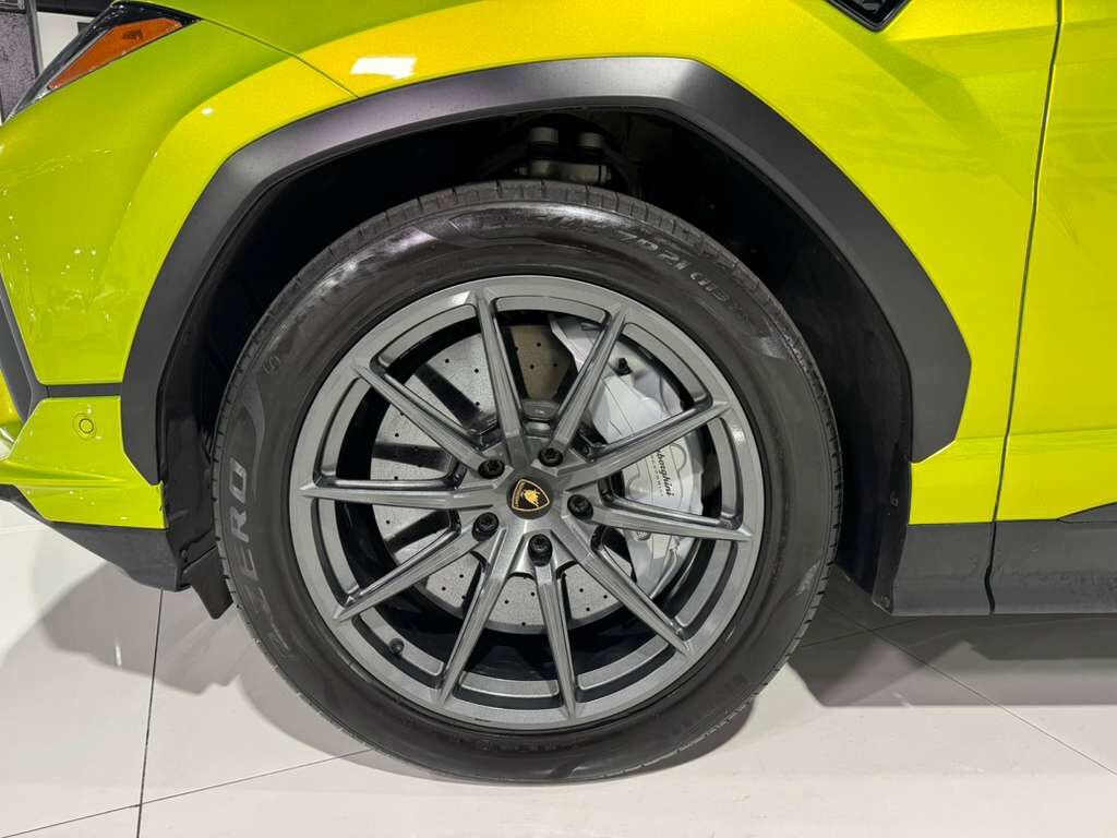 2023 Lamborghini Urus S Verde Citrea paint, Arancio/Nero interior, Sensonum audio system AND MUCH MORE!! Fort Lauderdale FL