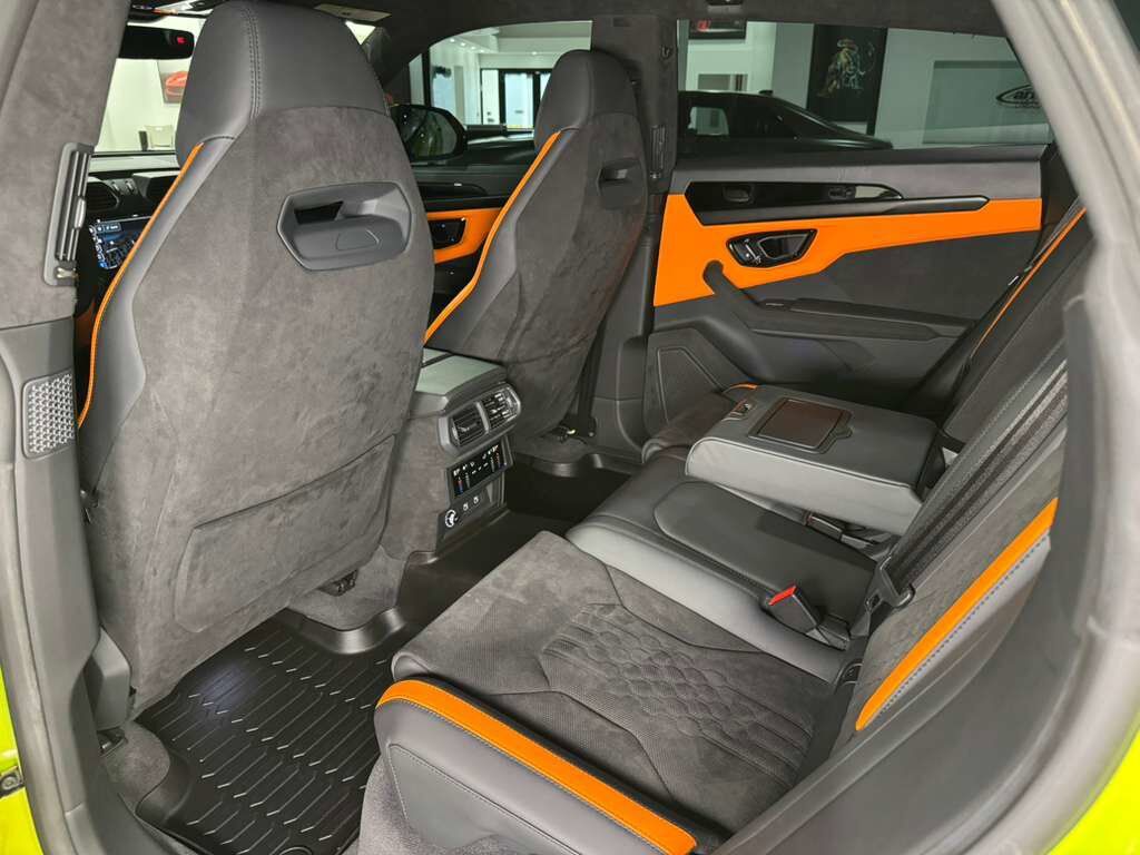 2023 Lamborghini Urus S Verde Citrea paint, Arancio/Nero interior, Sensonum audio system AND MUCH MORE!! Fort Lauderdale FL