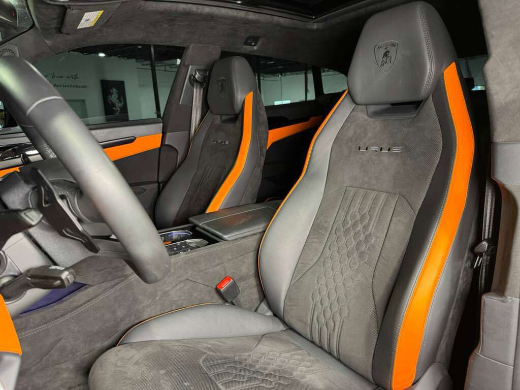 2023 Lamborghini Urus S Verde Citrea paint, Arancio/Nero interior, Sensonum audio system AND MUCH MORE!! Fort Lauderdale FL