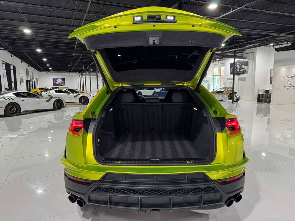 2023 Lamborghini Urus S Verde Citrea paint, Arancio/Nero interior, Sensonum audio system AND MUCH MORE!! Fort Lauderdale FL