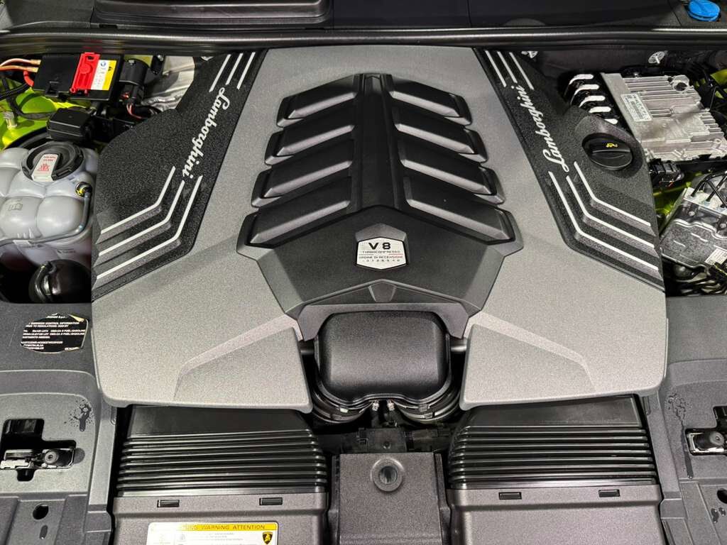 2023 Lamborghini Urus S Verde Citrea paint, Arancio/Nero interior, Sensonum audio system AND MUCH MORE!! Fort Lauderdale FL