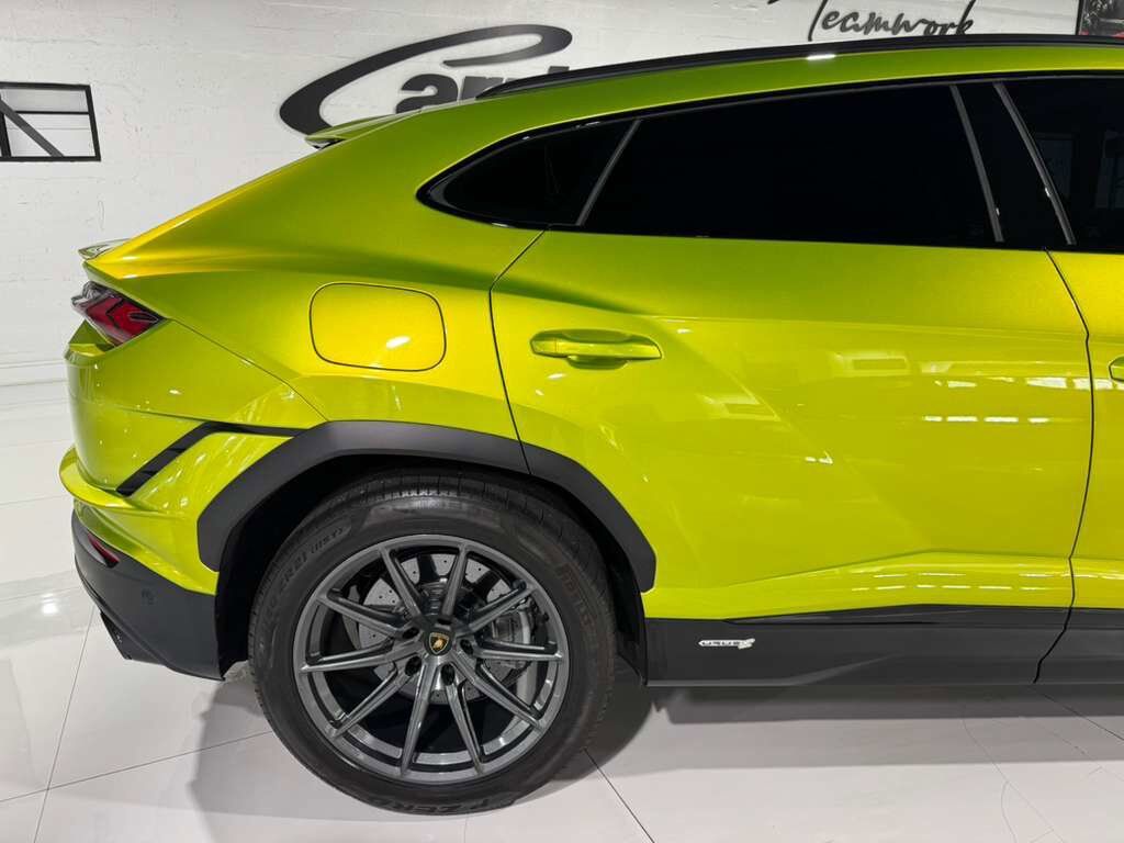 2023 Lamborghini Urus S Verde Citrea paint, Arancio/Nero interior, Sensonum audio system AND MUCH MORE!! Fort Lauderdale FL