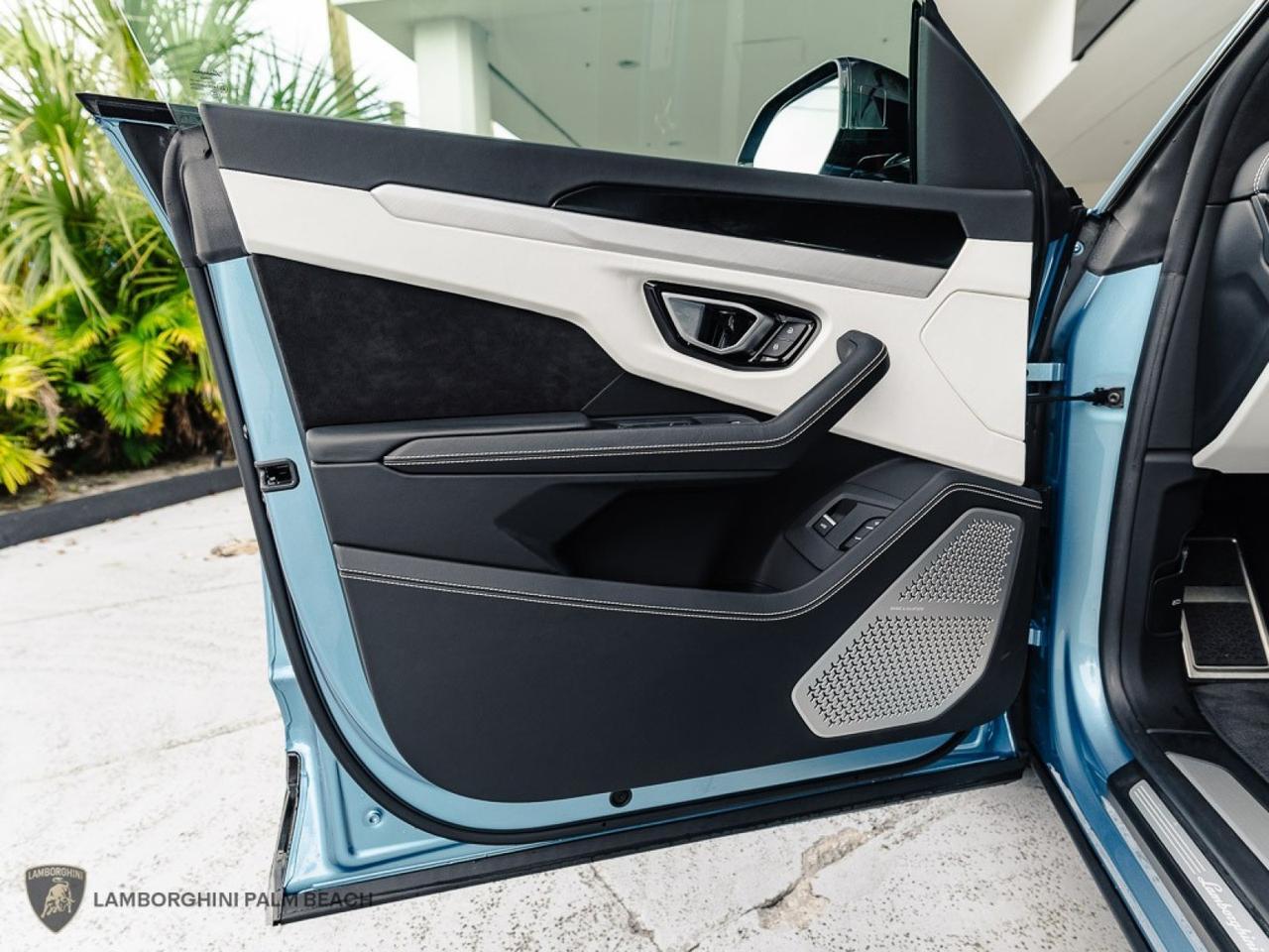 2023 Lamborghini Urus S West Palm Beach FL