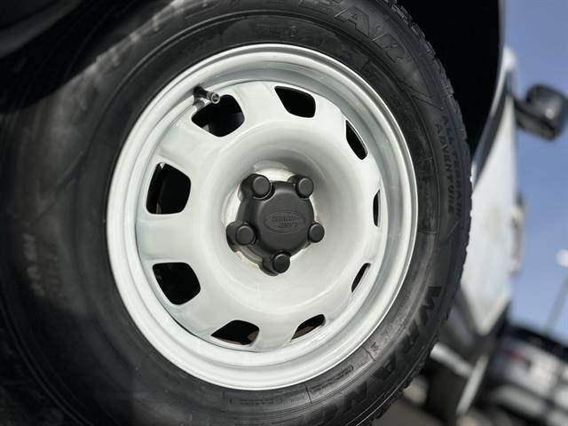 2023 Land Rover Defender 110 30th Anniversary Edition