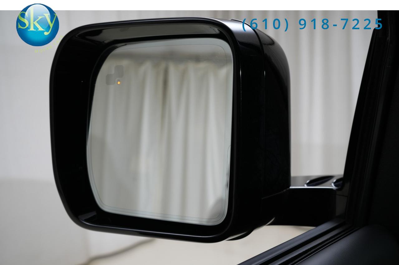 2023 Land Rover Defender 110 AWD V8 4WD West Chester PA