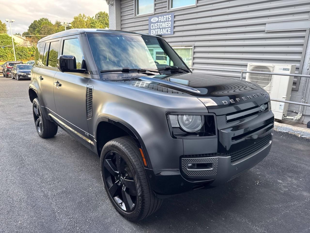 2023 Land Rover Defender 110 Carpathian Edition