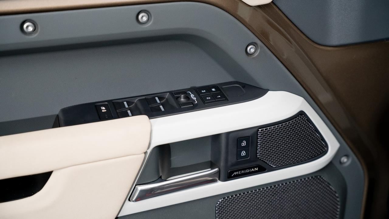 2023 Land Rover Defender 110 S Franklin TN