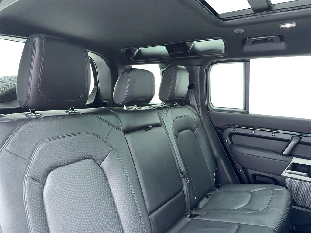 2023 Land Rover Defender 110 S NAV,CAM,PANO,HTD STS,BLIND SPOT,19&quot; WLS Plano TX