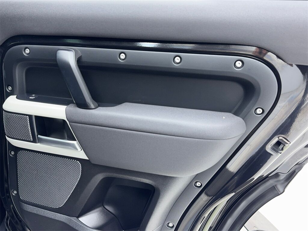 2023 Land Rover Defender 110 S NAV,CAM,PANO,HTD STS,BLIND SPOT,19&quot; WLS Plano TX