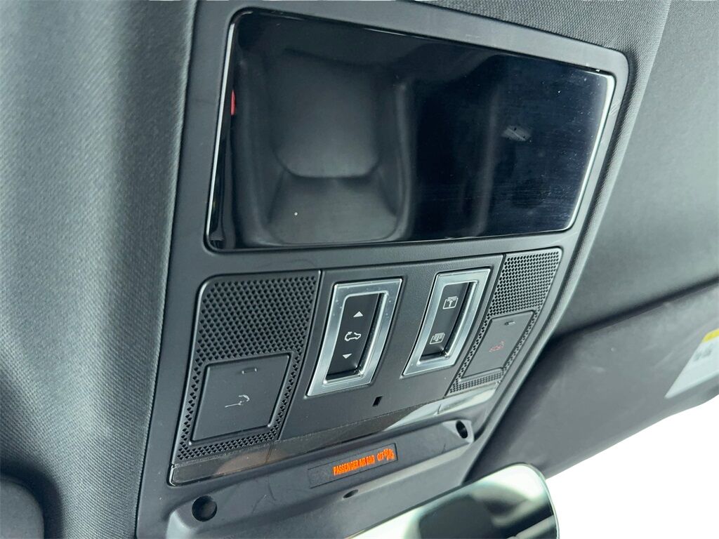 2023 Land Rover Defender 110 S NAV,CAM,PANO,HTD STS,BLIND SPOT,19&quot; WLS Plano TX