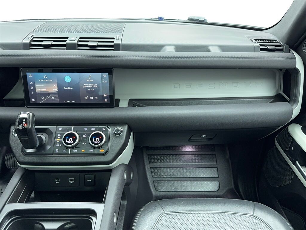 2023 Land Rover Defender 110 S NAV,CAM,PANO,HTD STS,BLIND SPOT,19&quot; WLS Plano TX