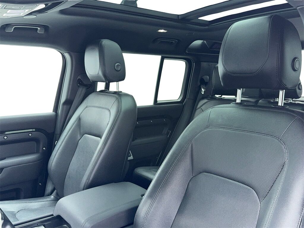2023 Land Rover Defender 110 S NAV,CAM,PANO,HTD STS,BLIND SPOT,19&quot; WLS Plano TX