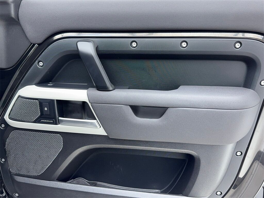 2023 Land Rover Defender 110 S NAV,CAM,PANO,HTD STS,BLIND SPOT,19&quot; WLS Plano TX