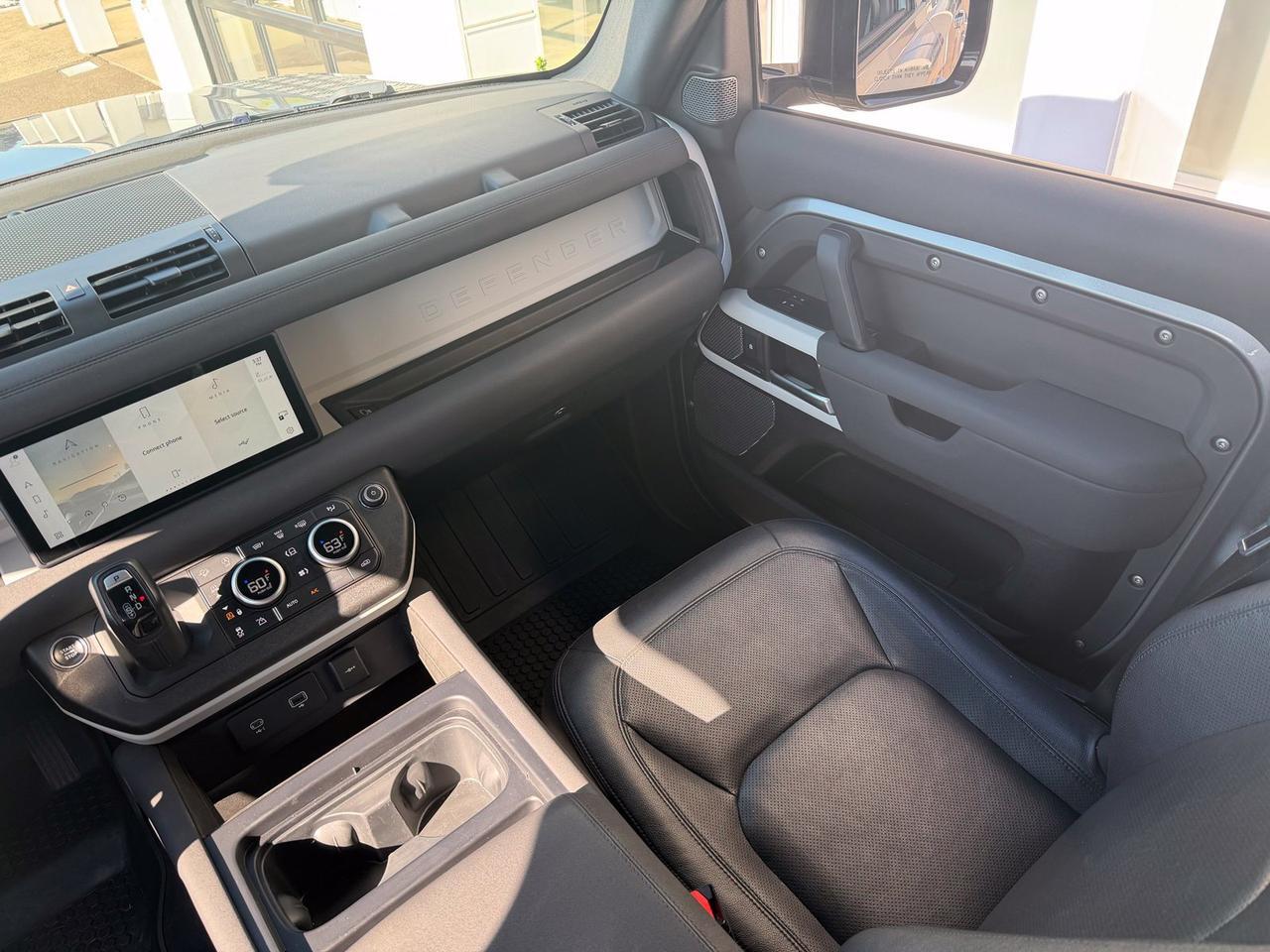 2023 Land Rover Defender 110 SE Gladstone OR