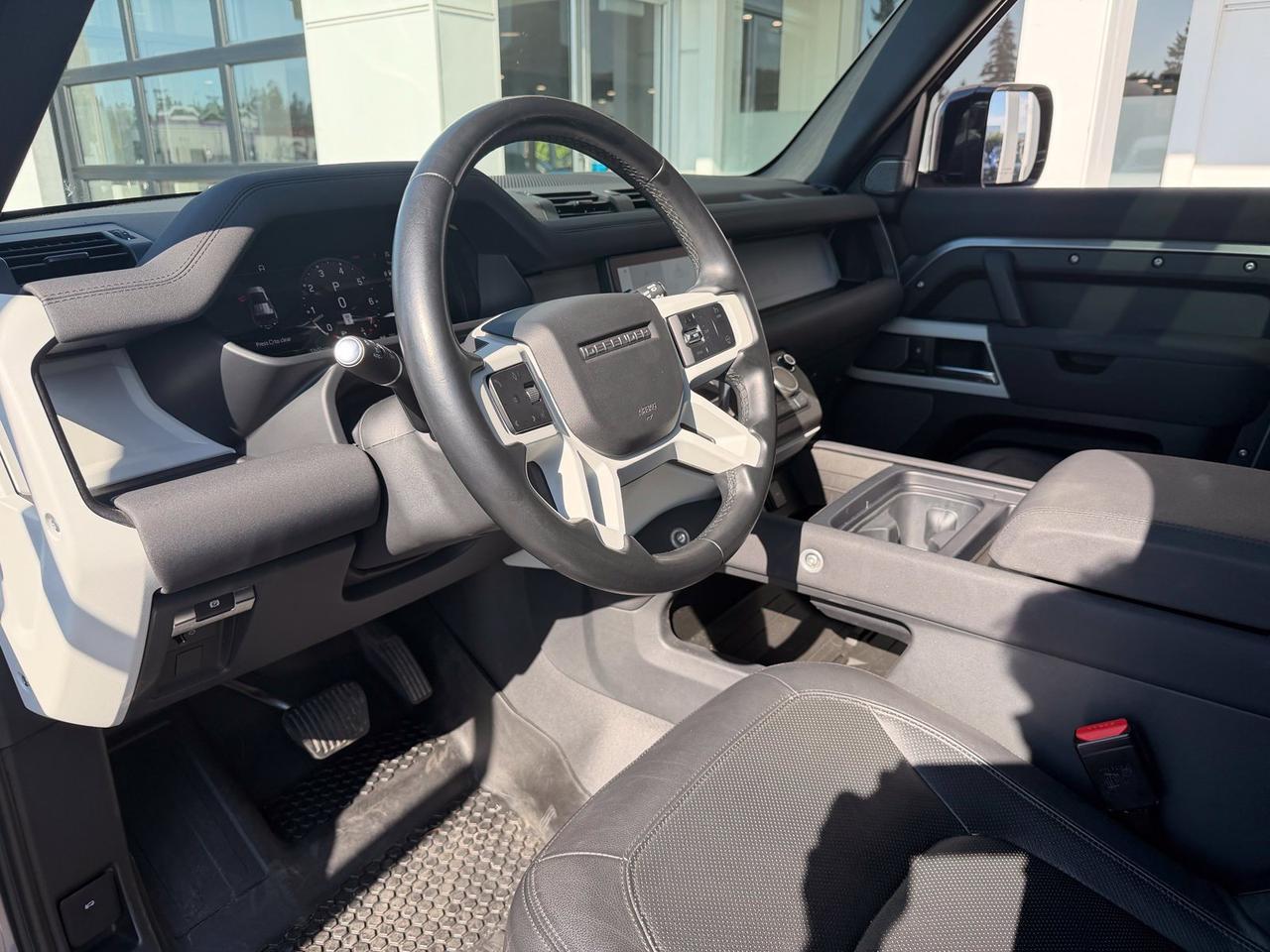 2023 Land Rover Defender 110 SE Gladstone OR