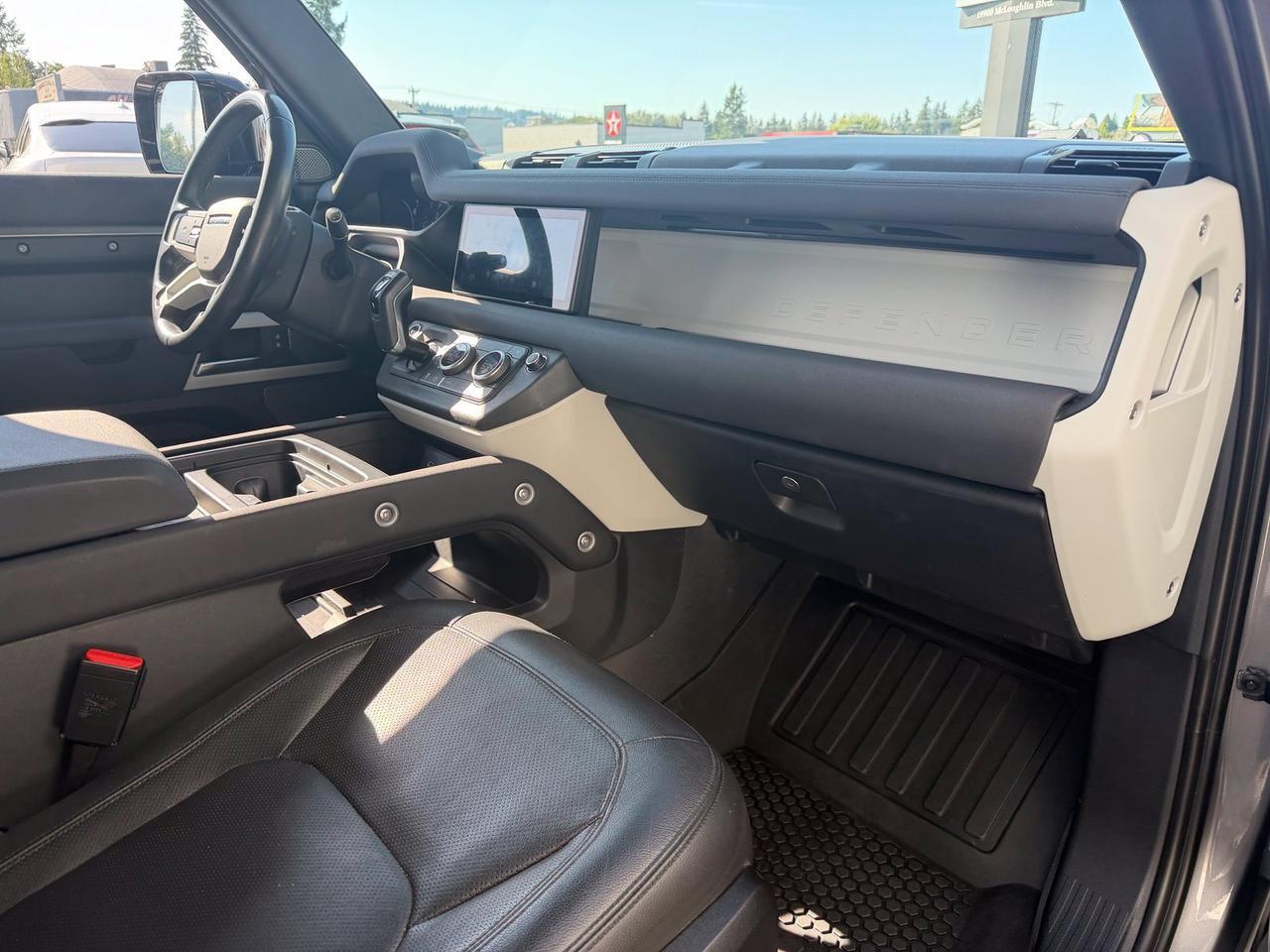 2023 Land Rover Defender 110 SE Gladstone OR