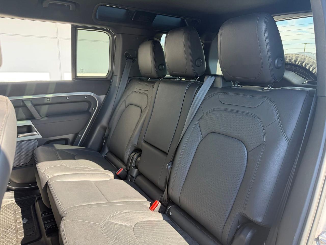 2023 Land Rover Defender 110 SE Gladstone OR