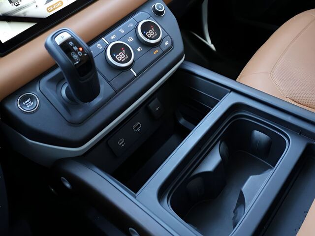 2023 Land Rover Defender 110 SE Oshkosh WI