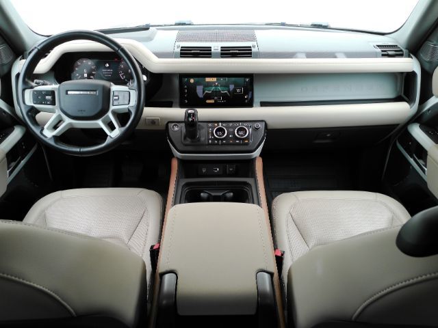 2023 Land Rover Defender 110 SE