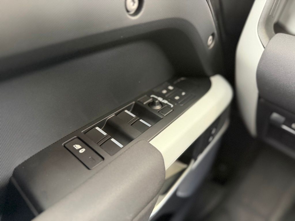 2023 Land Rover Defender 110 SE Tucson AZ