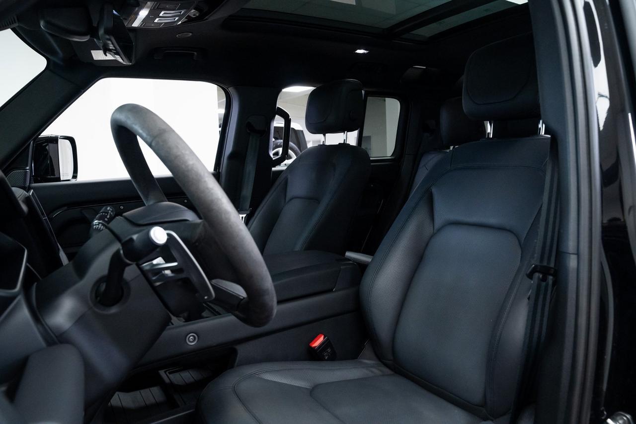 2023 Land Rover Defender 110 V8 1 Owner Vented Seats Adaptive Suspension Portland OR