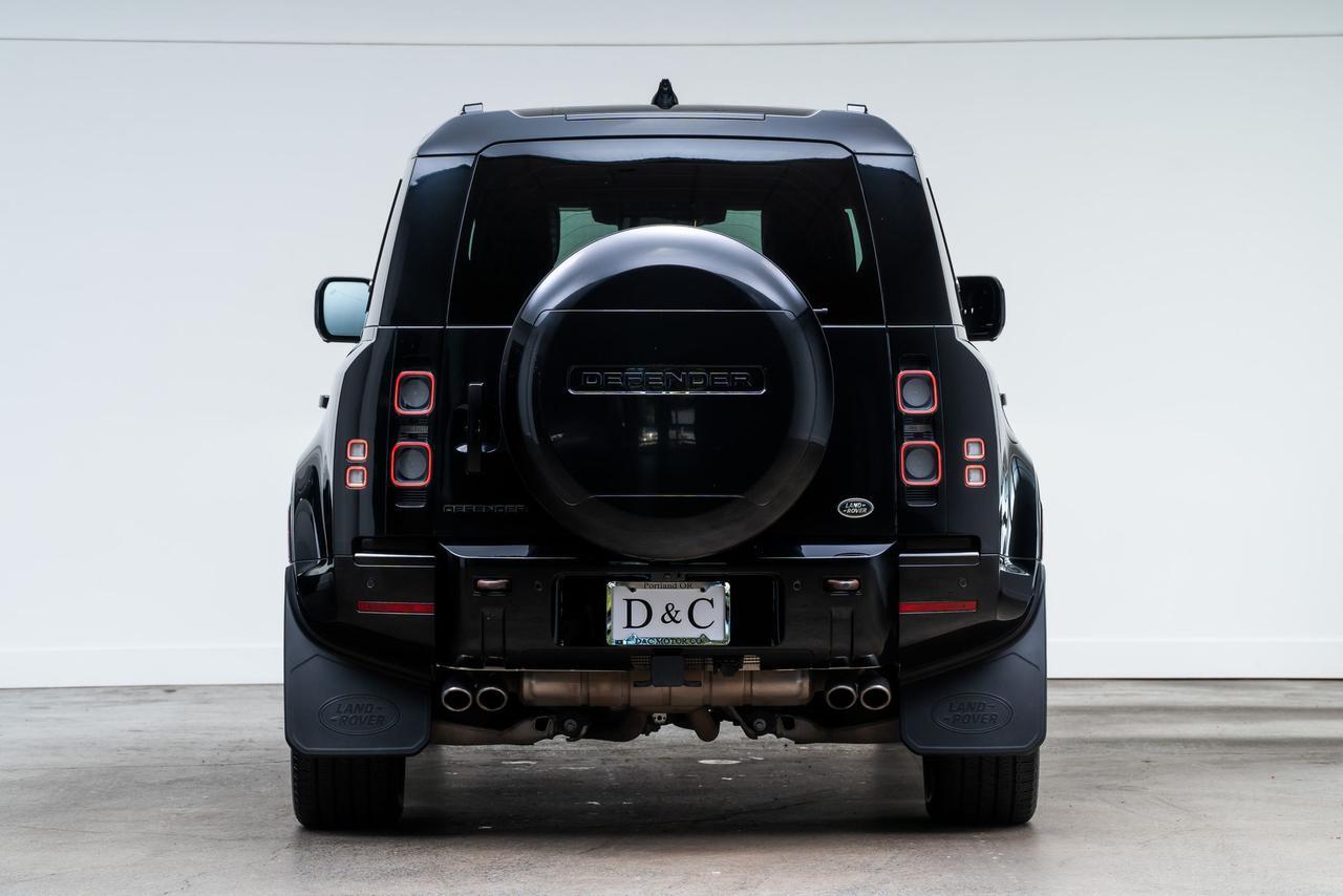 2023 Land Rover Defender 110 V8 3rd Row Seats / Meridian Audio Portland OR