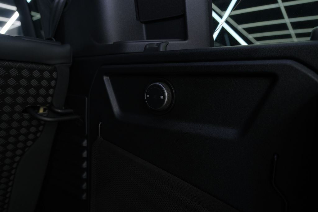 2023 Land Rover Defender 110 V8 Miami FL