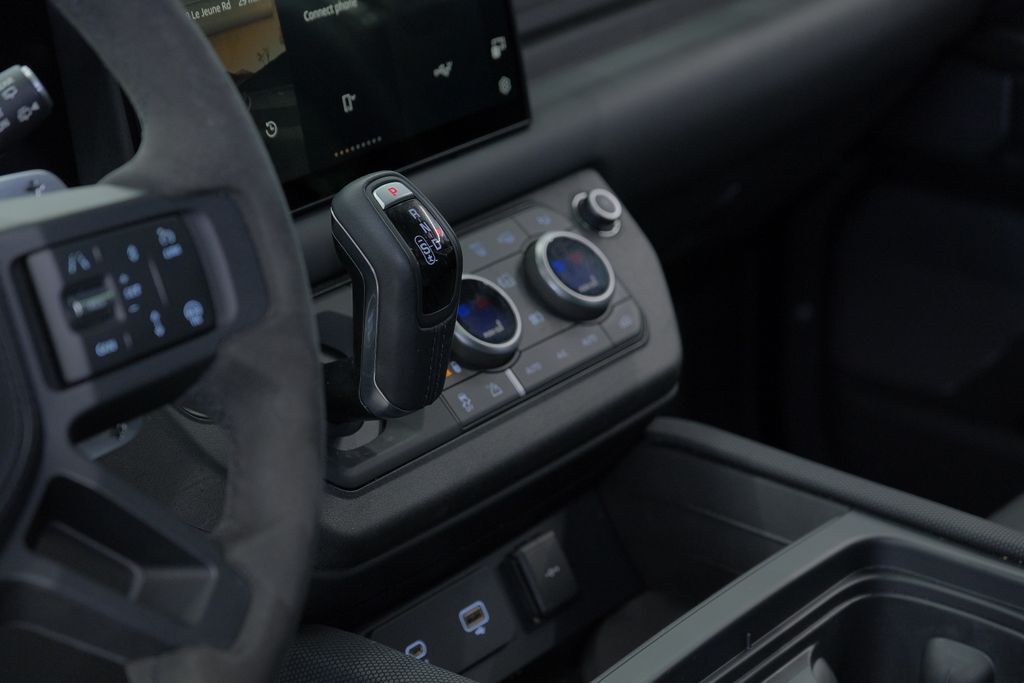 2023 Land Rover Defender 110 V8 Miami FL