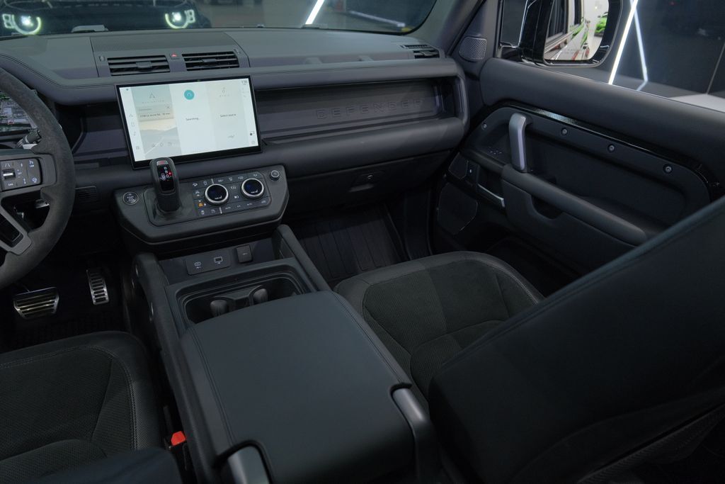 2023 Land Rover Defender 110 V8 Miami FL