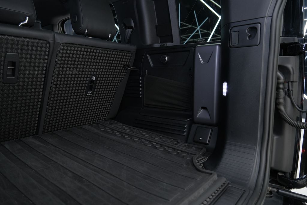 2023 Land Rover Defender 110 V8 Miami FL