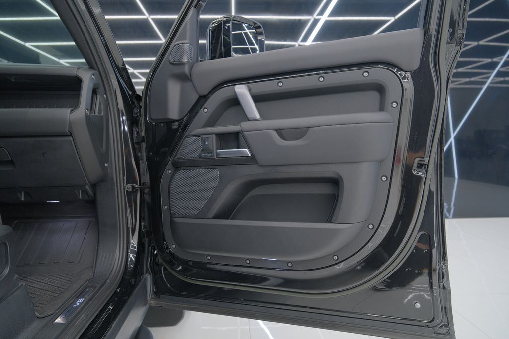 2023 Land Rover Defender 110 V8 Miami FL