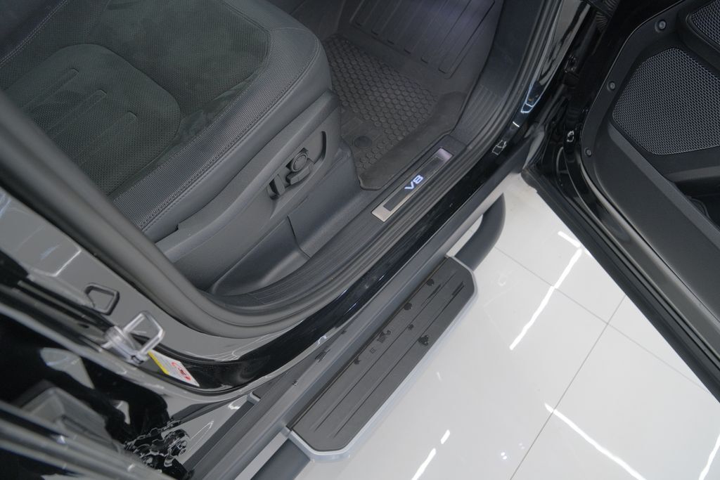 2023 Land Rover Defender 110 V8 Miami FL