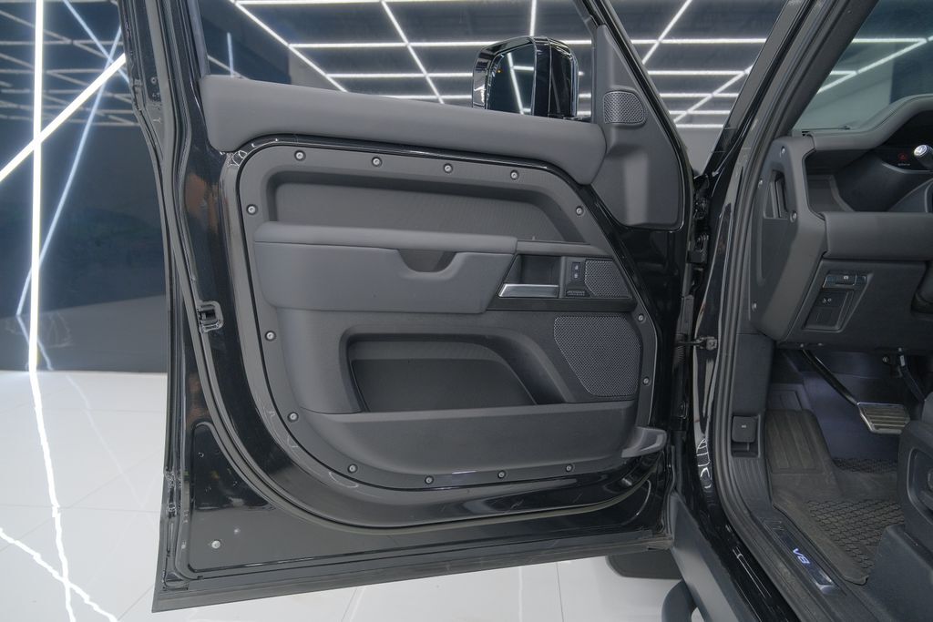 2023 Land Rover Defender 110 V8 Miami FL