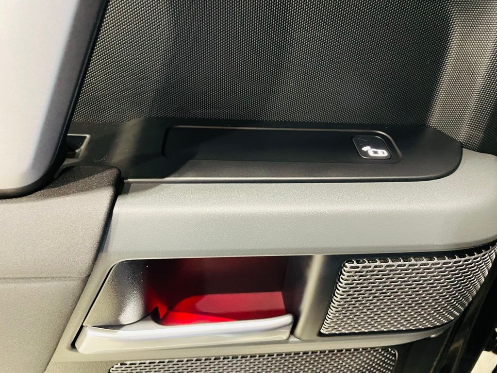 2023 Land Rover Defender 110 X-Dynamic SE Jersey City NJ