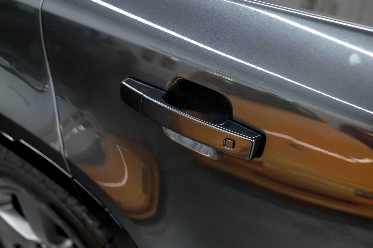 2023 Land Rover Defender 110 X-Dynamic SE Marietta GA