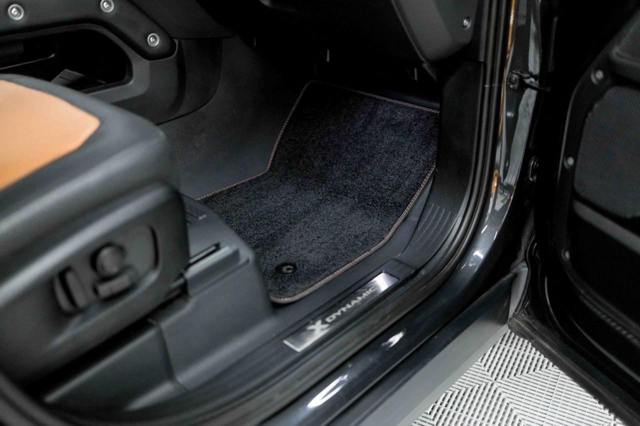 2023 Land Rover Defender 110 X-Dynamic SE Marietta GA