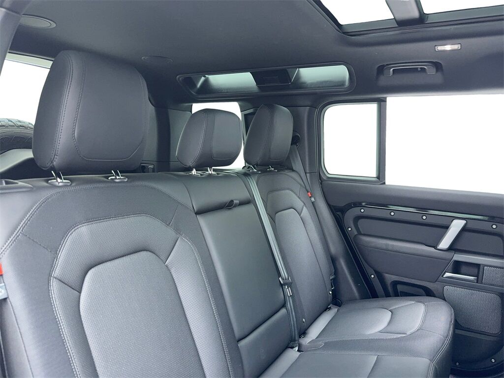 2023 Land Rover Defender 110 X-Dynamic SE NAV,CAM,PANO,CLMT STS,BLIND SPOT Plano TX