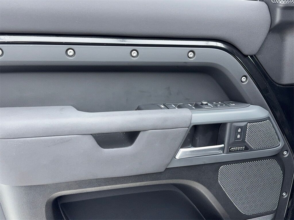 2023 Land Rover Defender 110 X-Dynamic SE NAV,CAM,PANO,CLMT STS,BLIND SPOT Plano TX