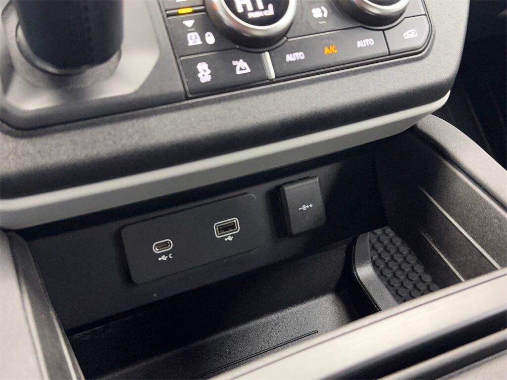 2023 Land Rover Defender 110 X-Dynamic SE NAV,CAM,PANO,HTD STS,BLIND SPOT,22&quot; W Plano TX