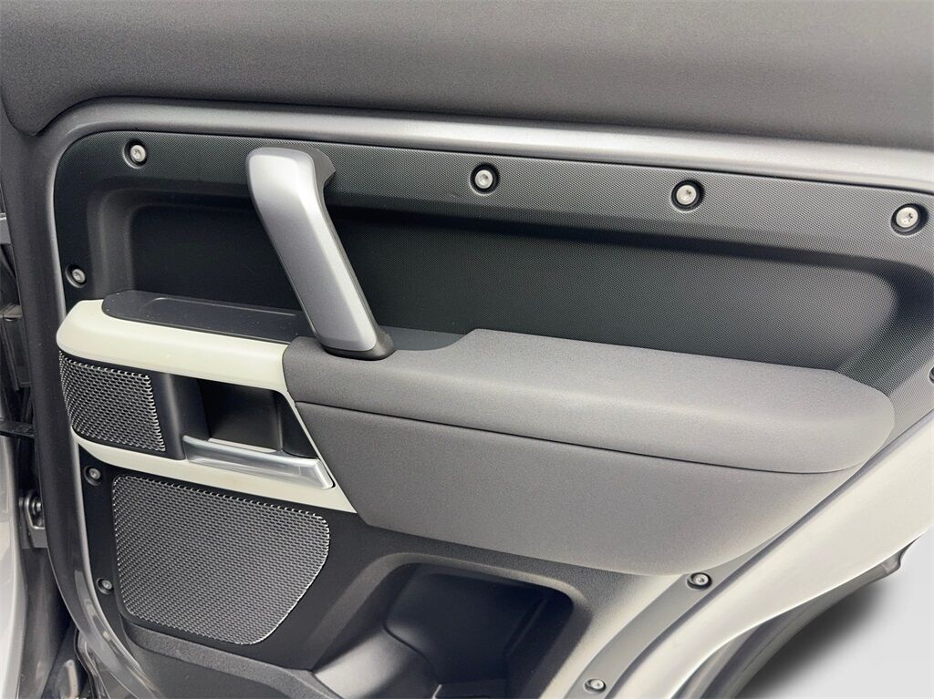 2023 Land Rover Defender 110 X-Dynamic SE NAV,CAM,PANO,HTD STS,BLIND SPOT,22&quot; W Plano TX