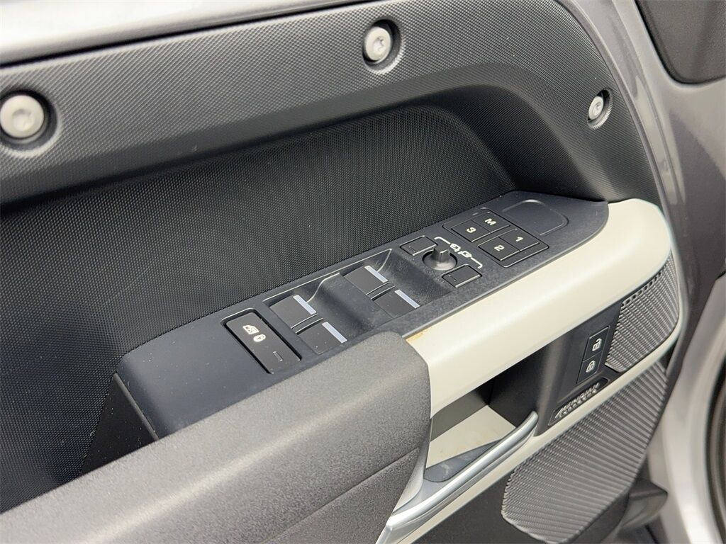 2023 Land Rover Defender 110 X-Dynamic SE NAV,CAM,PANO,HTD STS,BLIND SPOT,22&quot; W Plano TX