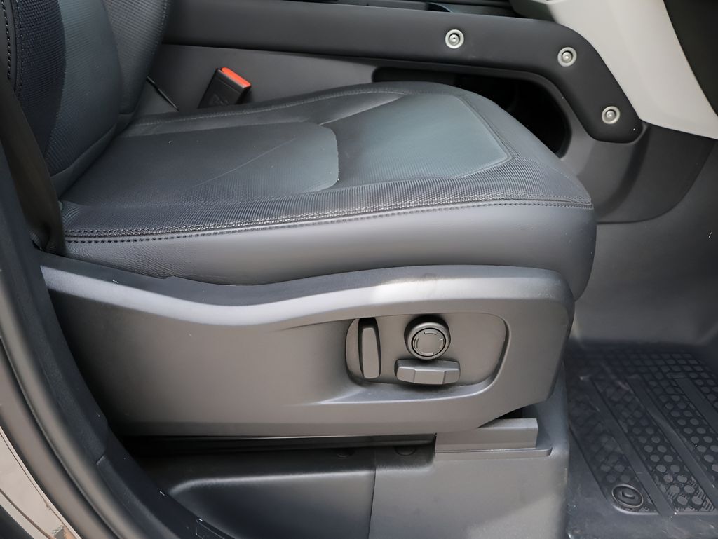 2023 Land Rover Defender 110 X-Dynamic SE San Clemente CA