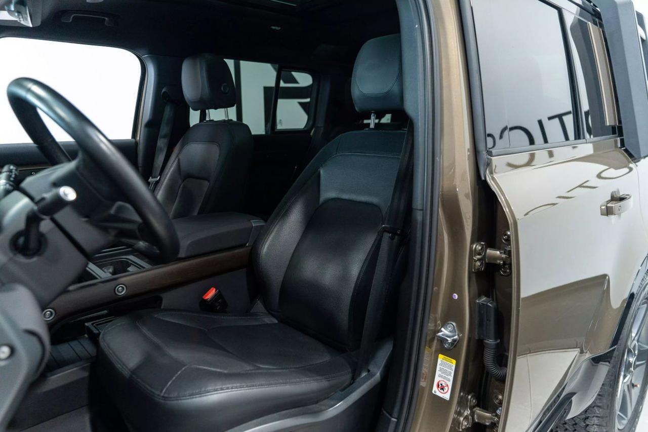 2023 Land Rover Defender 110 X-Dynamic SE Sport Utility 4D St. Louis MO