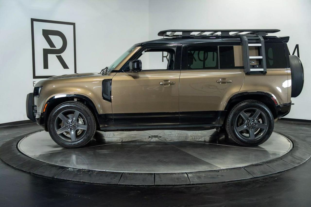 2023 Land Rover Defender 110 X-Dynamic SE Sport Utility 4D St. Louis MO