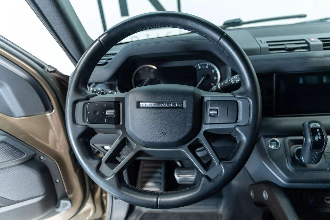 2023 Land Rover Defender 110 X-Dynamic SE Sport Utility 4D St. Louis MO