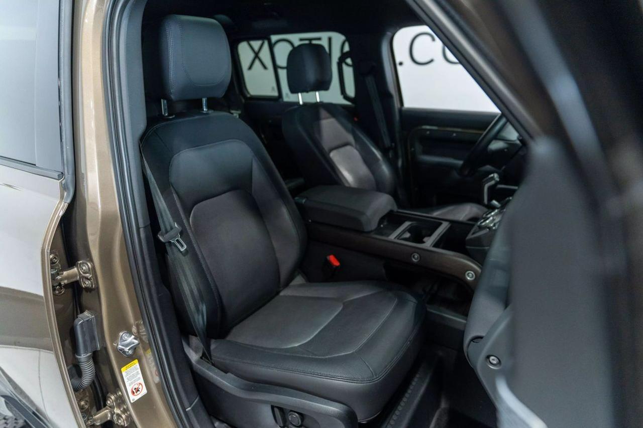 2023 Land Rover Defender 110 X-Dynamic SE Sport Utility 4D St. Louis MO
