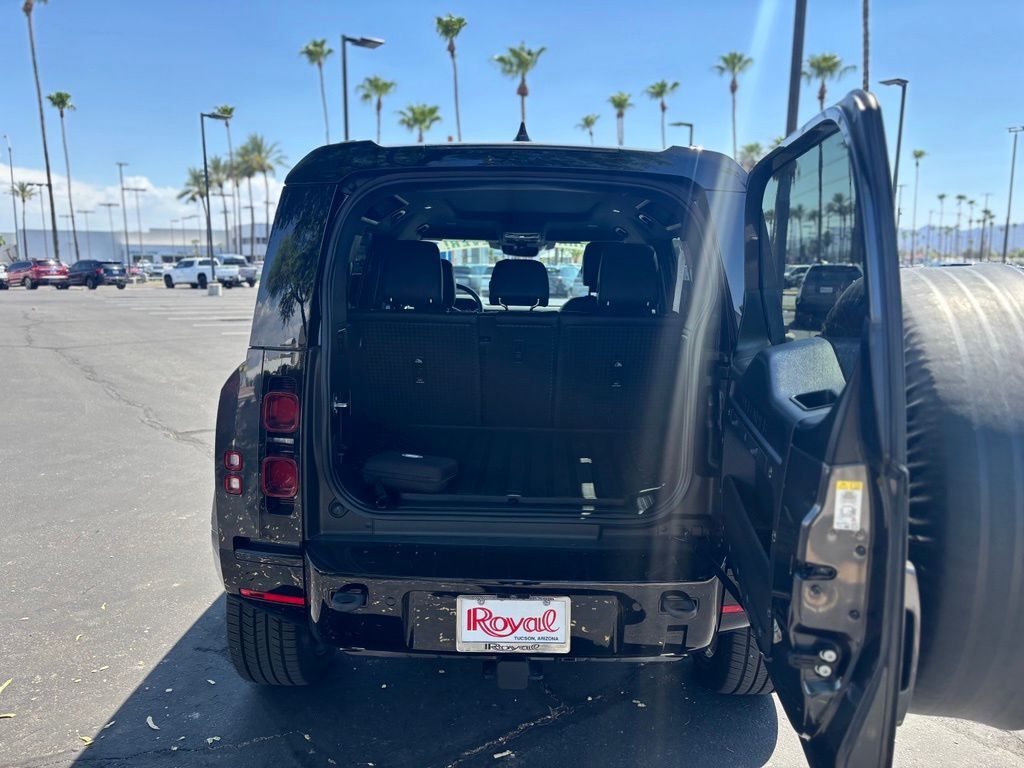 2023 Land Rover Defender 110 X-Dynamic SE Tucson AZ
